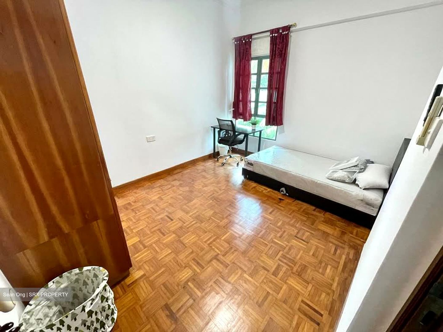 Gold Coast Condo (D5), Condominium #553640441